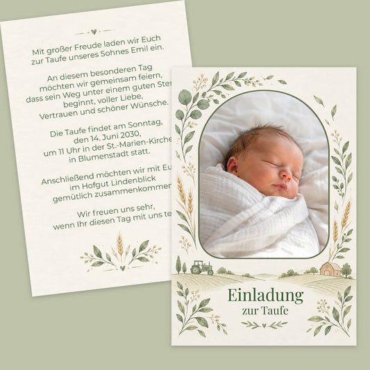 Taufeinladung Feldsegen mit Babyfoto, grünen Blättern, Ähren, kleinem Traktor und natürlicher Landschaft #Postkarte
